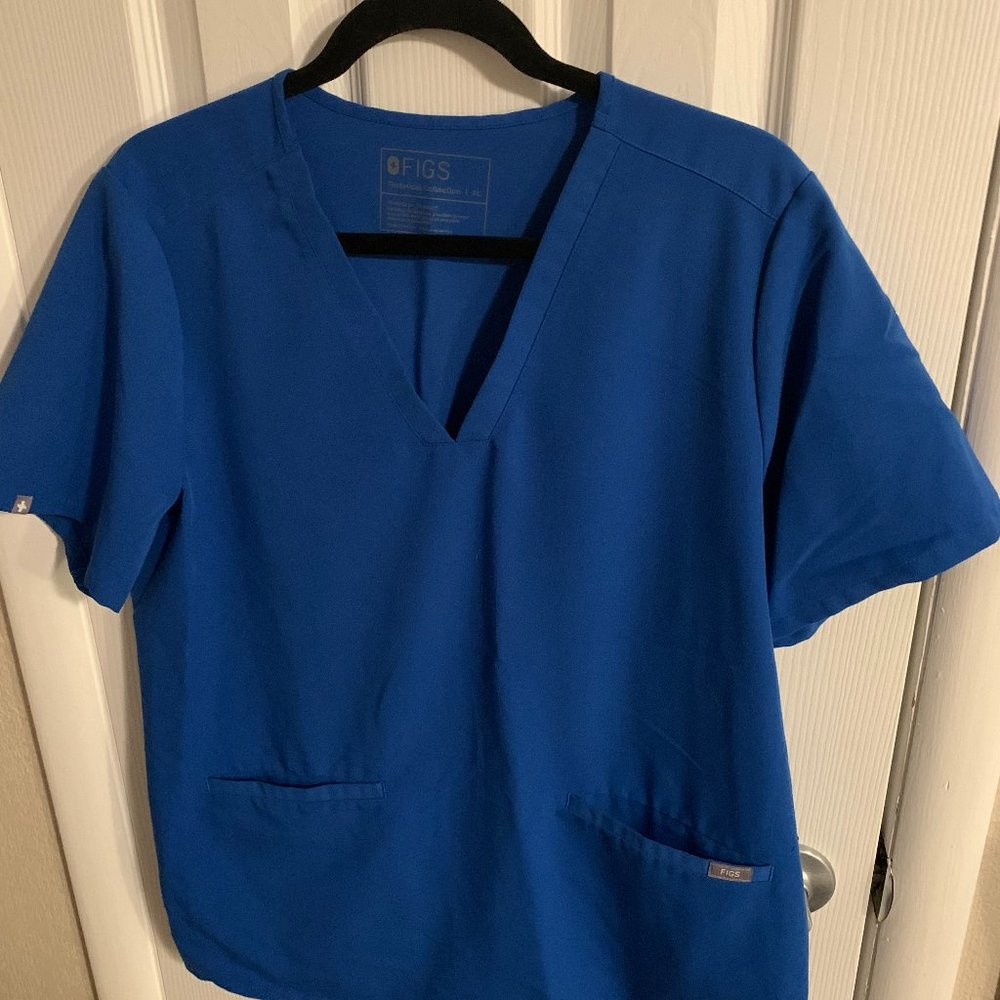 Figs Casma Three-Pocket Scrub Top- Royal Blue XL